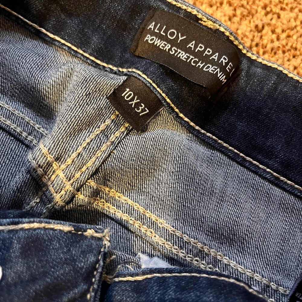 Size 10x37, alloy apparel, boot cut